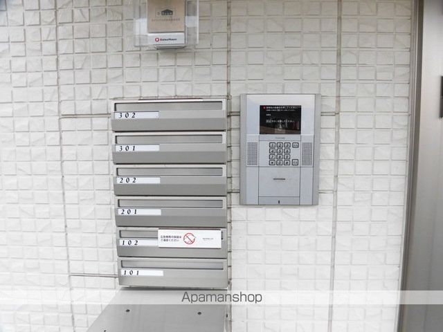 コンフォールの玄関写真