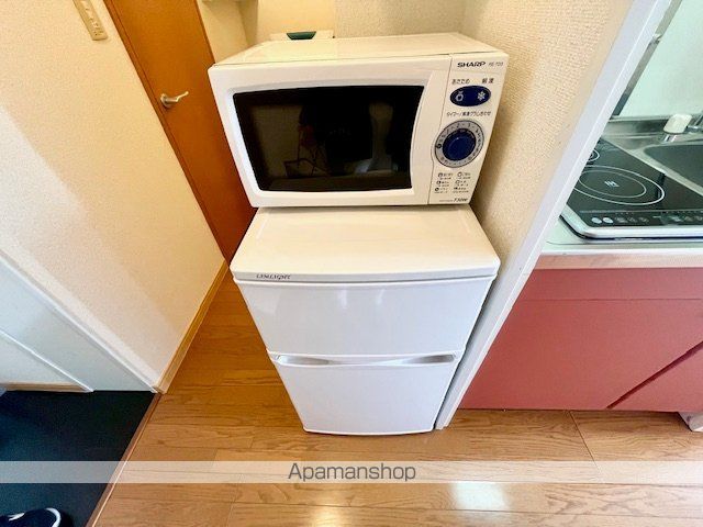 レオパレスラ レザンの内装写真