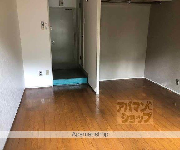 ロイヤルハイツナカムラの内装写真