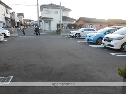 長野県松本市笹部１丁目[1LDK/43m2]の駐車場