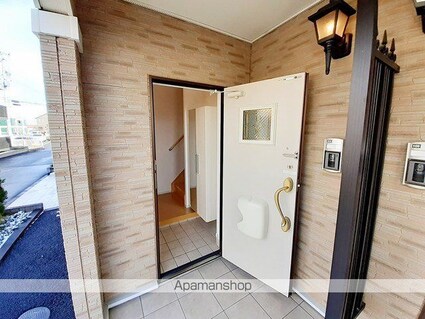 宮城県仙台市太白区中田７丁目[1LDK/43.8m2]の玄関