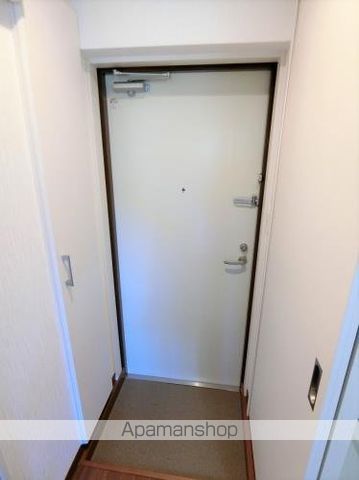 LEAD IN AIS鹿大前の内装写真