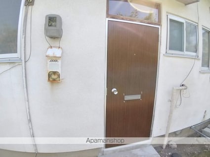 サカイアパート[2K/34m2]のエントランス