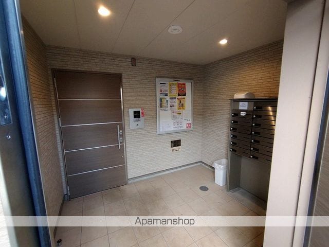 クレイノ港北IIの玄関写真