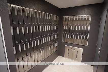 コンフォリア東新宿ステーションフロント[2LDK/60.88m2]の共用部3