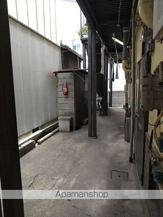 和歌山県和歌山市築港５丁目[2K/33m2]の共用部1