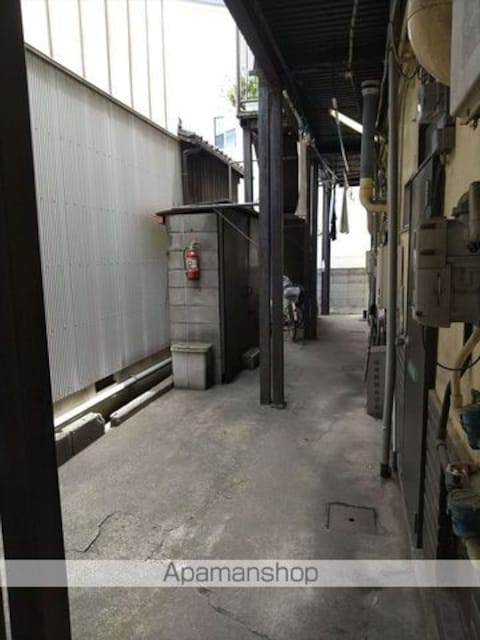 和歌山県和歌山市築港５丁目[2K/33m2]の共用部1
