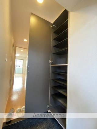 フェリーチェ　[1LDK/36m2]の玄関