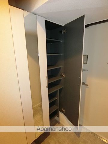 エクルベージュの内装写真