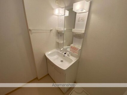 メゾン・ド・ローズ[1LDK/44.75m2]の洗面所