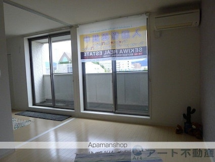 グランマスト松山[1LDK/40.75m2]のリビング・居間