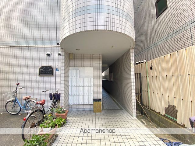 ヴァンベール垣内の玄関写真