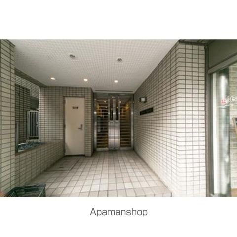 パーク・ノヴァ渋谷の玄関写真