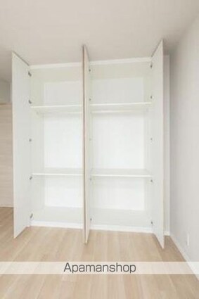 ガーデニエール砧　ＷＥＳＴ[3LDK/74.79m2]の収納