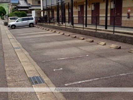 レオパレスパークサイド[1K/21.81m2]の駐車場1