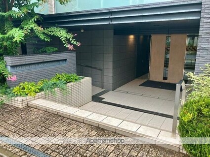 リストレジデンス桜新町[3LDK/70.5m2]のエントランス