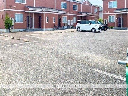 コータ・コート　Ｂ[3DK/61.98m2]の駐車場2