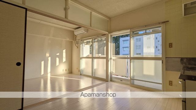 ビレッジハウス梅田3号棟の内装写真