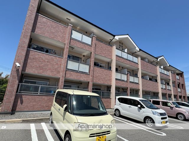 クリスタルウイング輝の外観写真