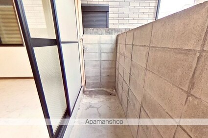 パインヴィレッジ[1R/21.4m2]のバルコニー
