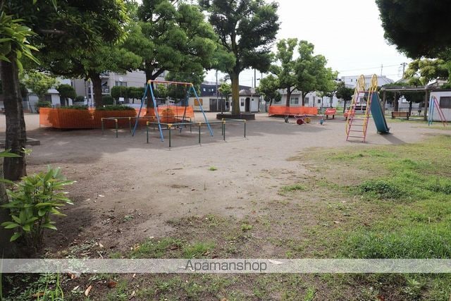スタジオーネ参番館の周辺写真
