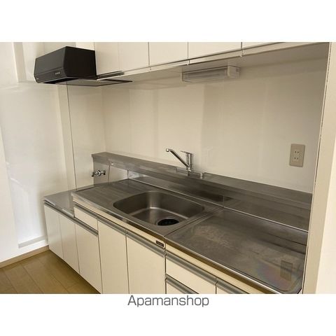 ドルフ青葉台2号棟の内装写真