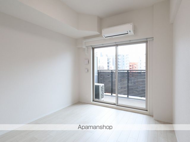 SOLメイクス新栄の内装写真