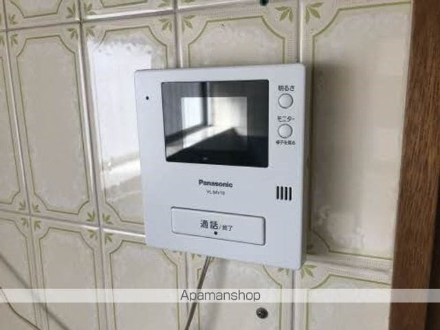 今国府町一戸建の内装写真