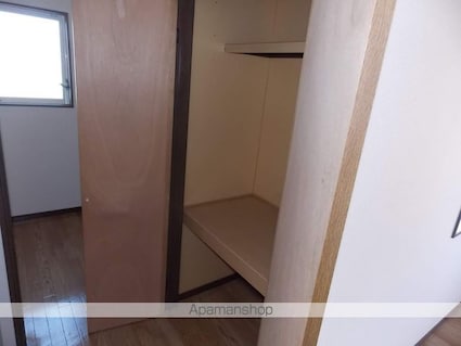 エスポワールハイム[2LDK/74.4m2]の収納