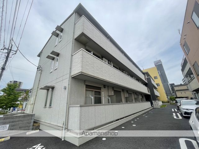 東武伊勢崎・大師線 草加駅 徒歩5分 3階建 築6年の外観写真