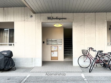 滋賀県長浜市中山町[1K/28.95m2]のエントランス