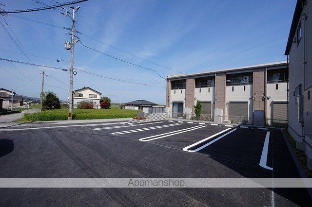 プロスペリティ岡垣Iの玄関写真