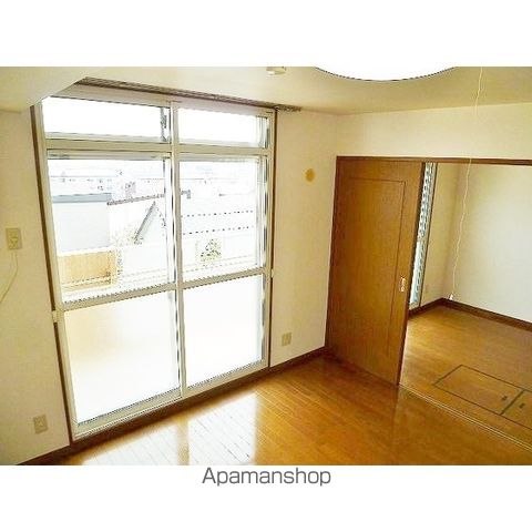 フェイマスKITAMI 3番館の内装写真