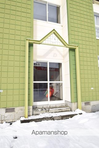 ユーチャリスDの玄関写真