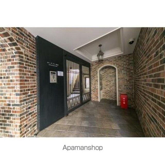 サン　デプレ麻布[2LDK/55.76m2]のエントランス