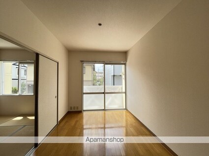 メゾンフォンテーヌ[2DK/40m2]のリビング・居間1