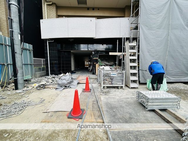 SERENITE SHINOSAKA ECLATの玄関写真
