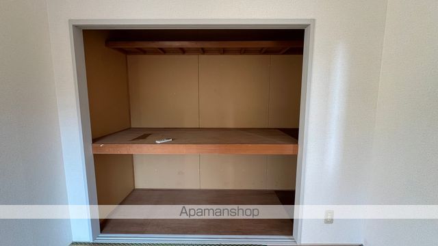 フレグランス花山手の内装写真
