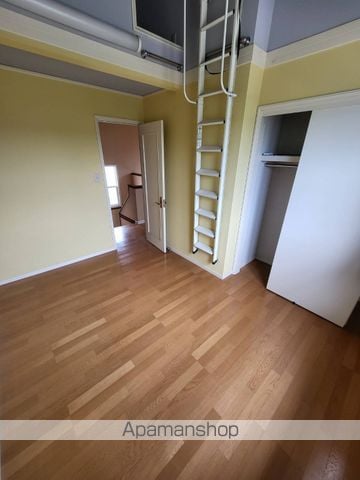福山市 2階建 築28年の内装写真