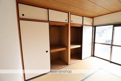 ルーチェ三ッ藤[2DK/42.21m2]の収納