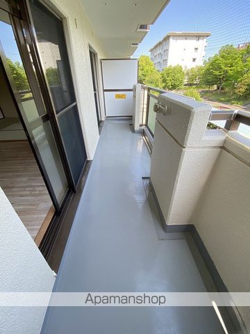フォルク北千里O棟の内装写真