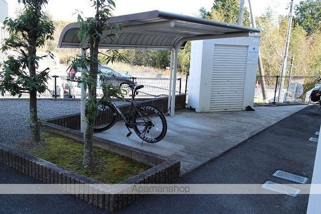 レオパレスヴィバーチェIIの外観写真