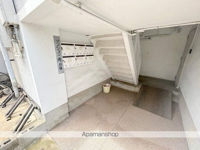 マンション寿B棟の玄関写真