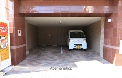 Ａｒｉｓｔｏ　Ｓｅｅｄ[2LDK/63.3m2]の駐車場