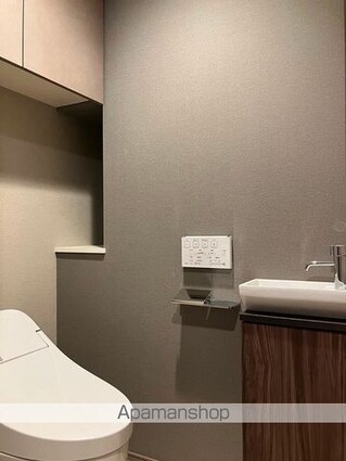 ルフォン横浜根岸[3LDK/72.04m2]のトイレ