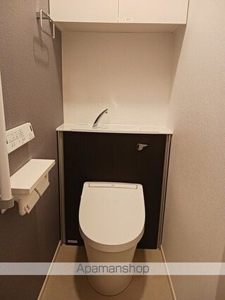 和歌山県和歌山市紀三井寺[1LDK/49.6m2]のトイレ