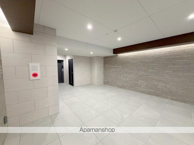 アリヴィス新町の玄関写真
