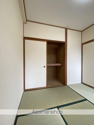 長野県長野市大字鶴賀七瀬中町[2LDK/52.25m2]の収納