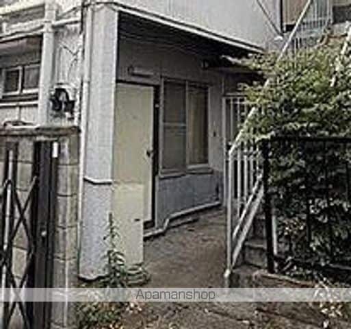 メゾンHIGA小田栄の玄関写真