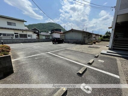 レオパレスラ　ペンナ[1K/20.28m2]の駐車場2